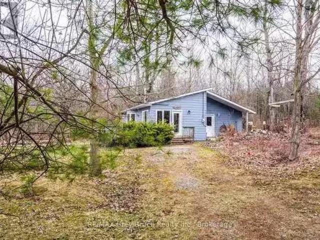 House for sale in Ontario