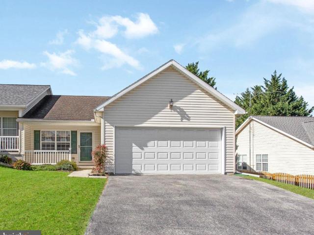 Townhouse for sale in Parkville, Penn Township