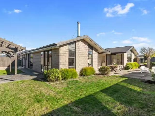 House for sale in Lincoln, Canterbury