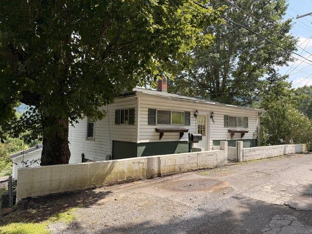 House for sale in Richwood, West Virginia