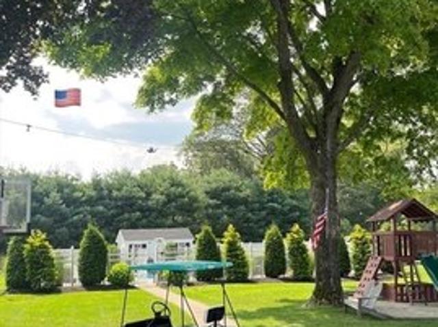 House for sale in Mendon, Massachusetts