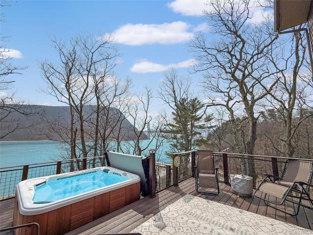 House for sale in Fort Montgomery, New York