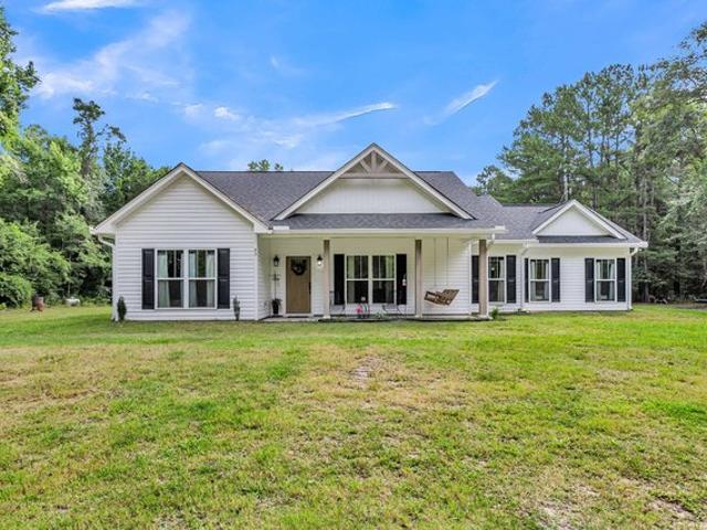 House for sale in Smoaks, South Carolina