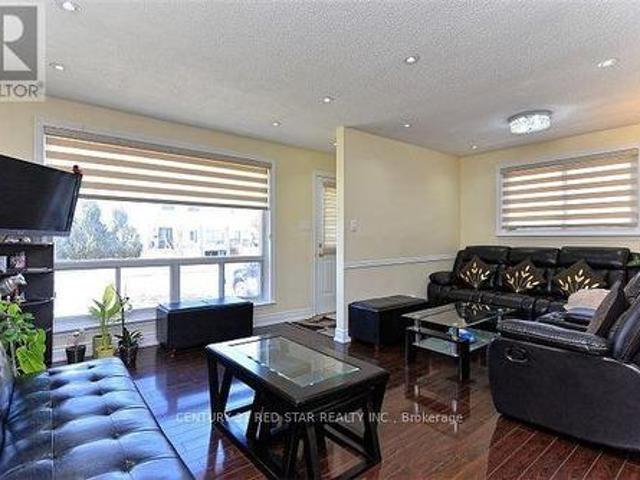 House for sale in Brampton, Golden Horseshoe