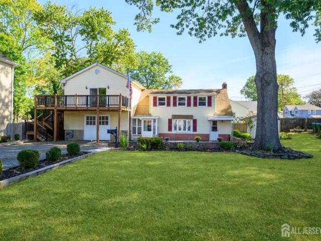 House for sale in Edison, New Jersey