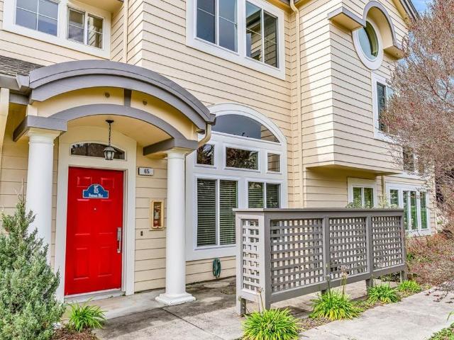 Townhouse for sale in San Mateo, California