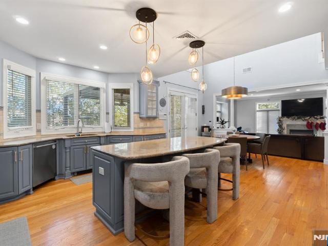 House for sale in Haworth, New Jersey