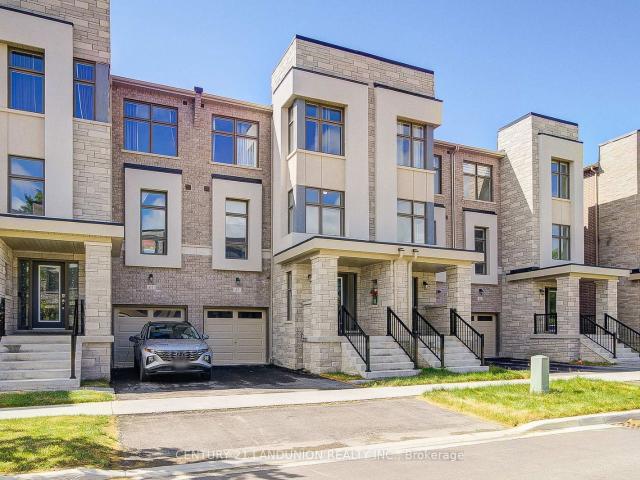 Townhouse for sale in Woburn, Ontario