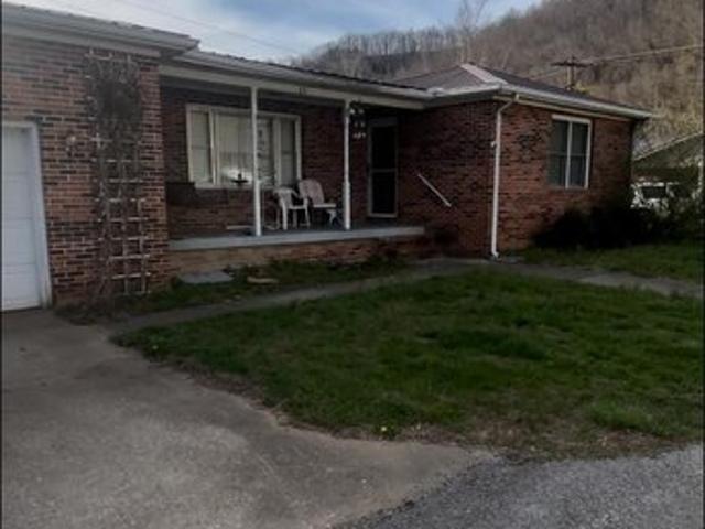 House for sale in Thelma, Kentucky
