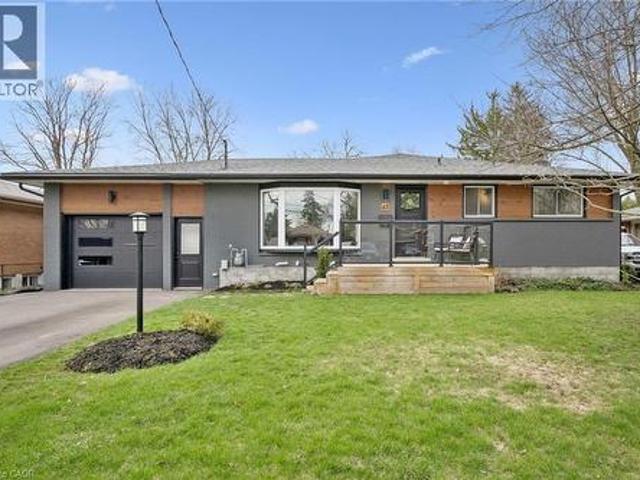 House for sale in Kitchener, Ontario