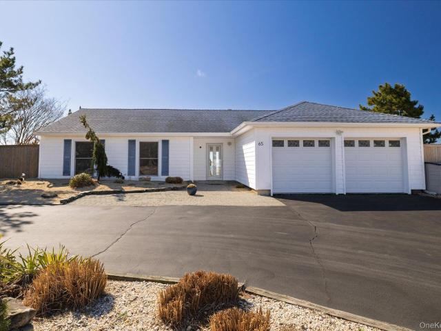 House for sale in Babylon, New York