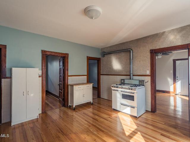 Property for rent in Amsterdam, New York