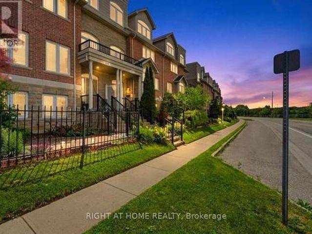 Townhouse for sale in Galt, Cambridge