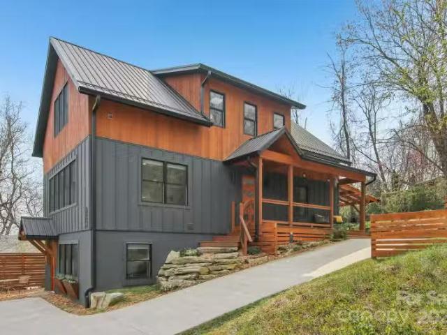 House for sale in Asheville