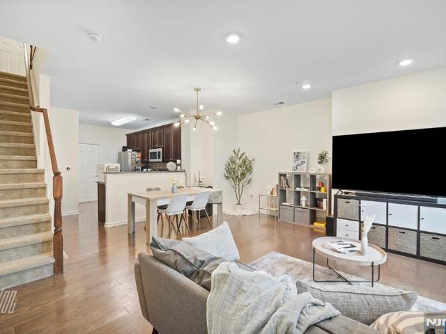 Townhouse for sale in Wood Ridge