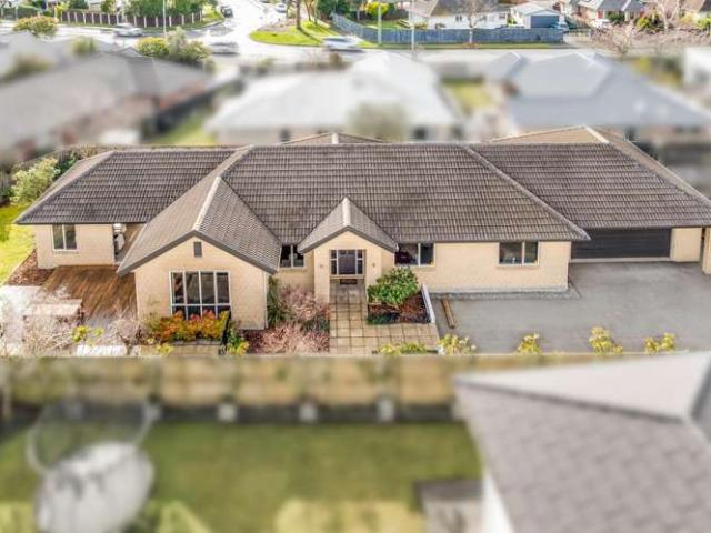 House for sale in Chaslands, Canterbury