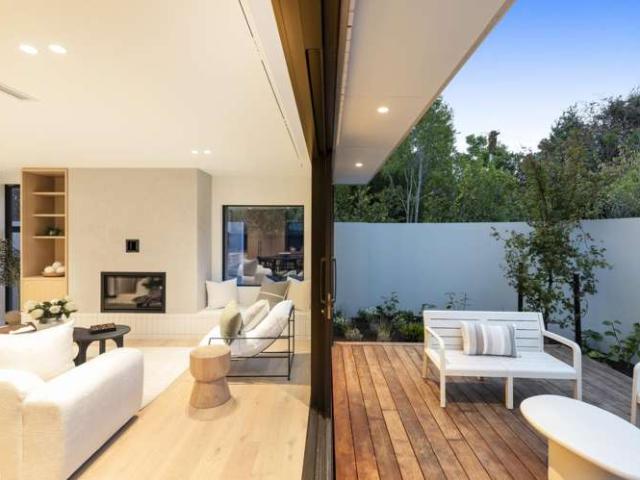 Townhouse for sale in Merivale, Canterbury