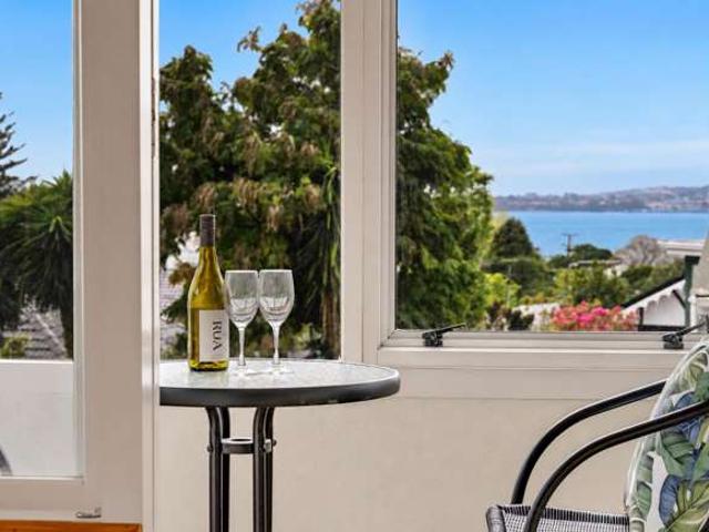 House for sale in Mellons Bay, Howick
