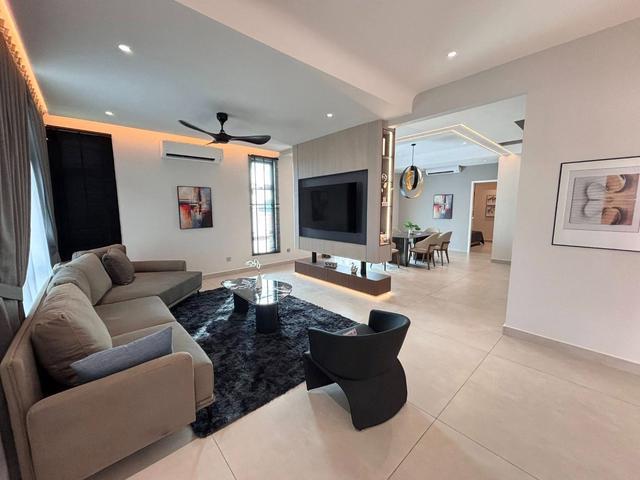 Residential House for sale in Malaka