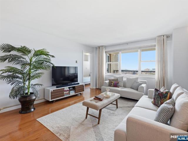 House for sale in Hudson, New Jersey