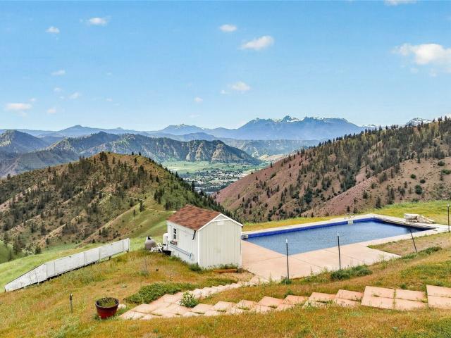 House for sale in Cashmere, Washington