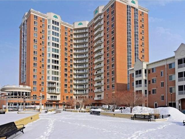 Condo for sale in Hennepin, Minnesota