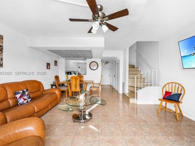 Condo for sale in Hialeah, Florida