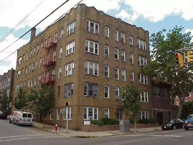 House for rent in West New York House for rent in West New York