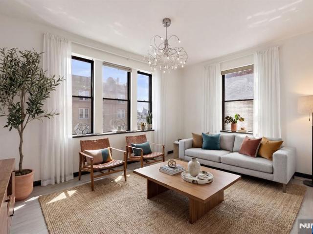 Condo for sale in Hudson, New Jersey