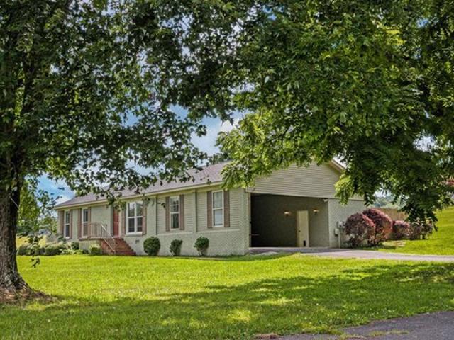 House for sale in Flat Rock, Alabama