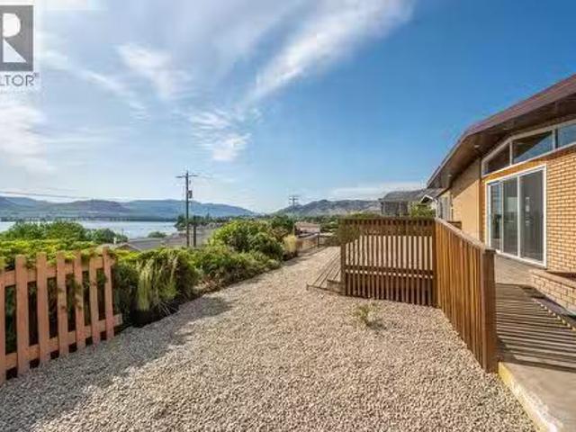 House for sale in Osoyoos, British Columbia