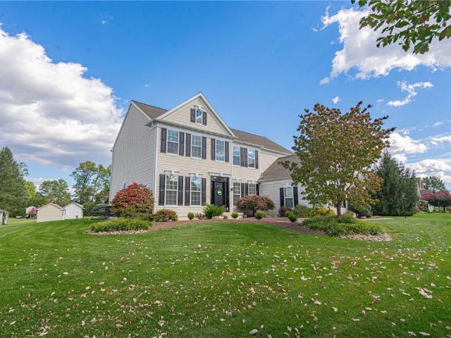 House for sale in Ancient Oaks, Lower Macungie Township