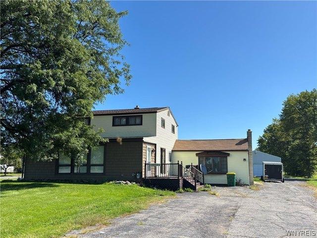 House for sale in Niagara, New York