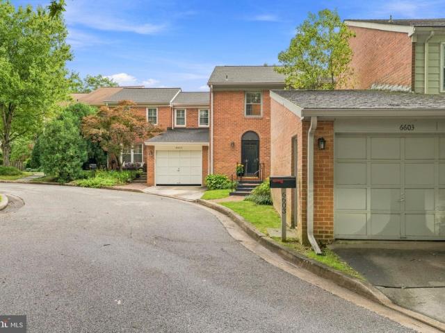 Townhouse for sale in Pinehurst, Towson