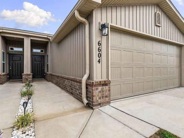 Townhouse for sale in Bentonville, Benton County