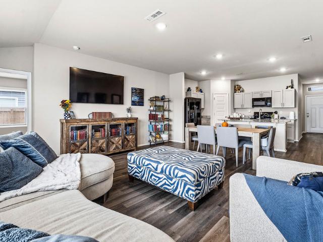 Townhouse for sale in Highfill, Benton County