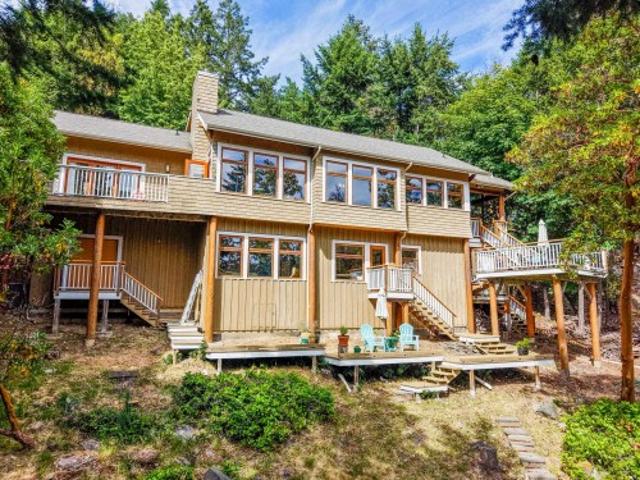 House for sale in British Columbia