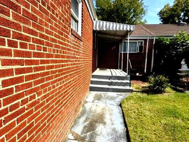 Townhouse for sale in Lewisdale, Chillum