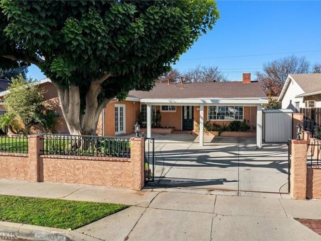 House for sale in Canoga Park, California