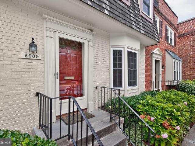 Condo for sale in Bethesda, Maryland