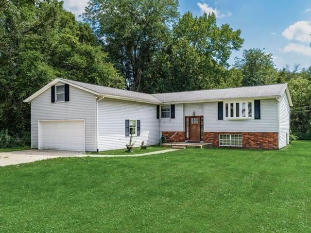 House for sale in Etna, Ohio