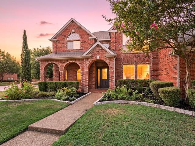 House for sale in Colleyville, Texas