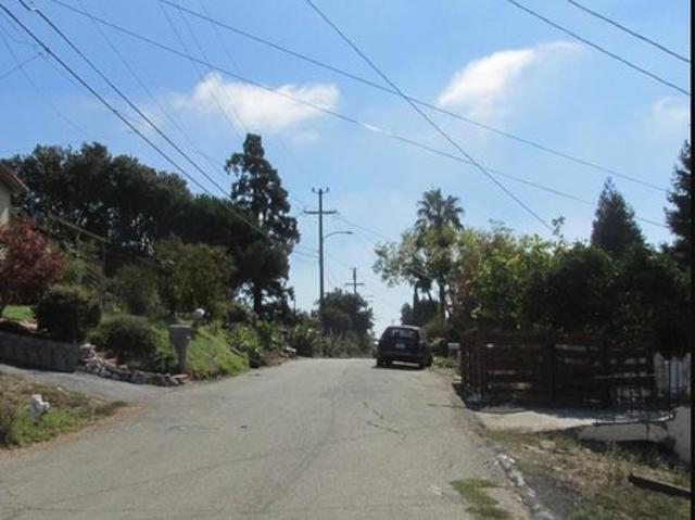 Land for sale in Oakland, California