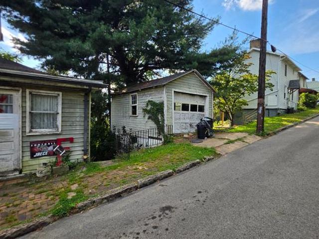 House for sale in Beaver, Pennsylvania