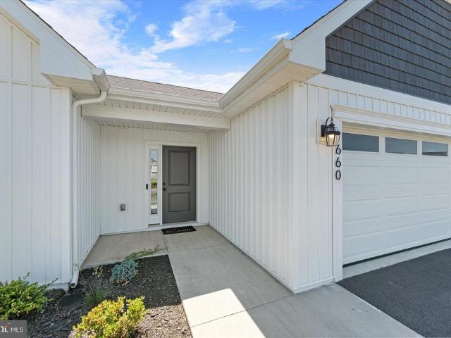 House for sale in Falling Waters, West Virginia