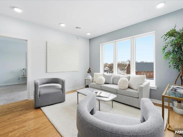 Condo for sale in Bloomfield, New Jersey
