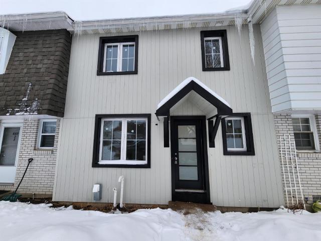 Apartment for rent in Mulhurst Bay, Ontario