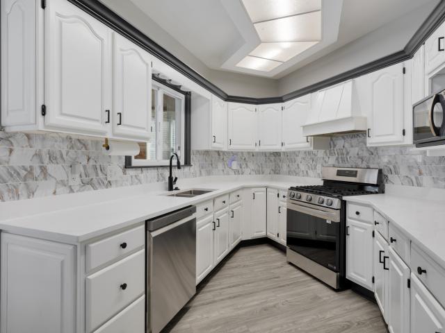 House for sale in Hinckley, Illinois