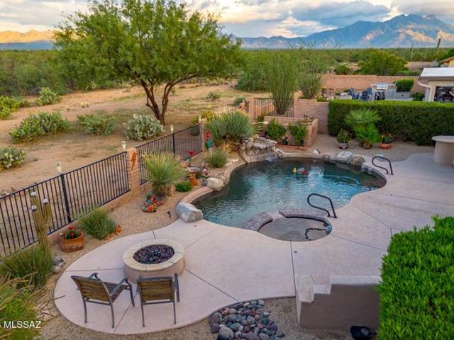 House for sale in Green Valley, Arizona