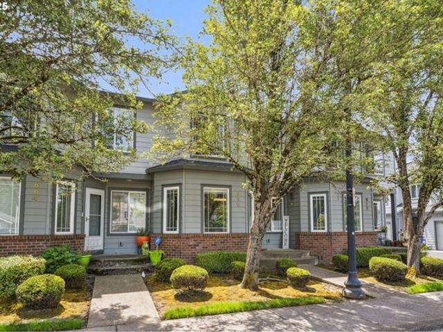 Townhouse for sale in Oregonia